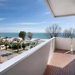 Appartement Fronte Mare - Marina Di