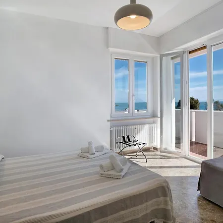 Fronte Mare - Marina Di