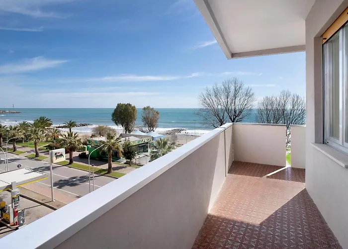 아파트 Fronte Mare - Marina Di